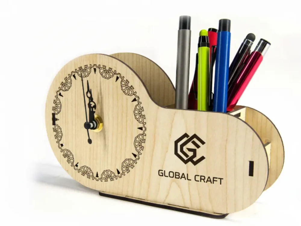 Pen Holder with Clock